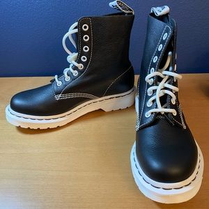 Brand New 1460 Pascal Virginia Black and White Doc Martens